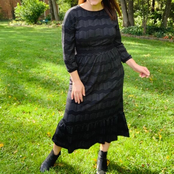 NEW NWT Tags LuLaRoe Evelyn Smocked Waist Maxi Dress Long Sleeve Black Chevron - Picture 7 of 8